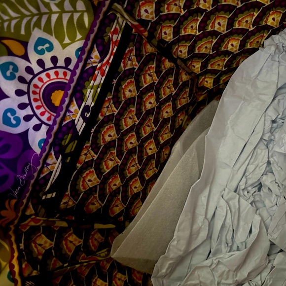 Brand New Vera Bradley Grand Tote in Plum Crazy! - Picture 2 of 3